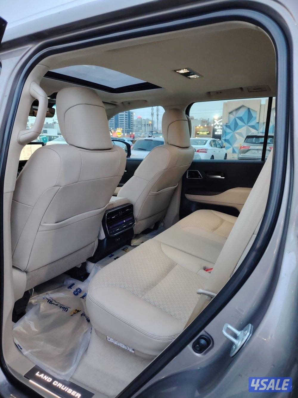 لاند كروز VXR ايرو اس تون تيربو 2022 بحاله الوكاله عداد 28 الف5