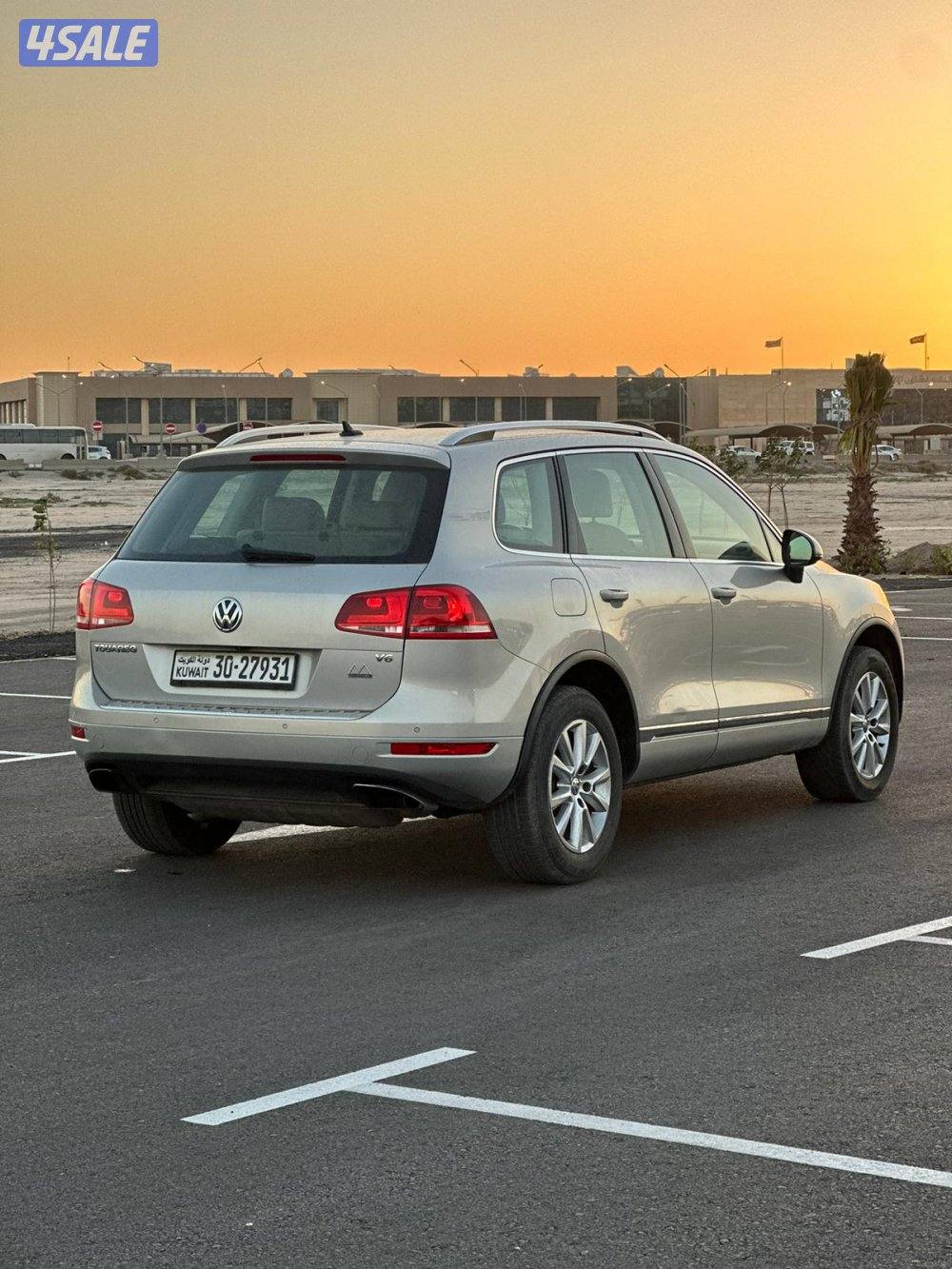للبيع فولكس واجن طوارق موديل 2014 عداد 2401
