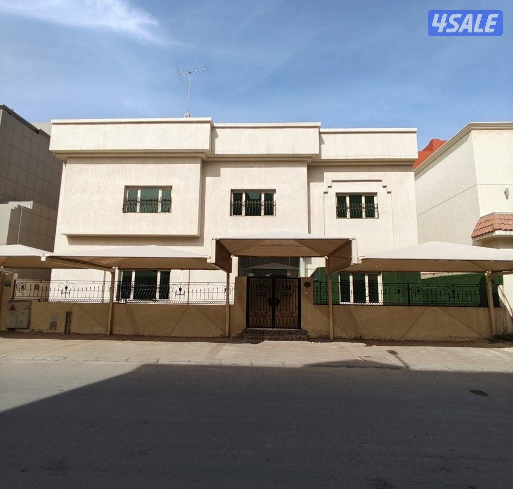 للبيع فيلا في الزهراء0