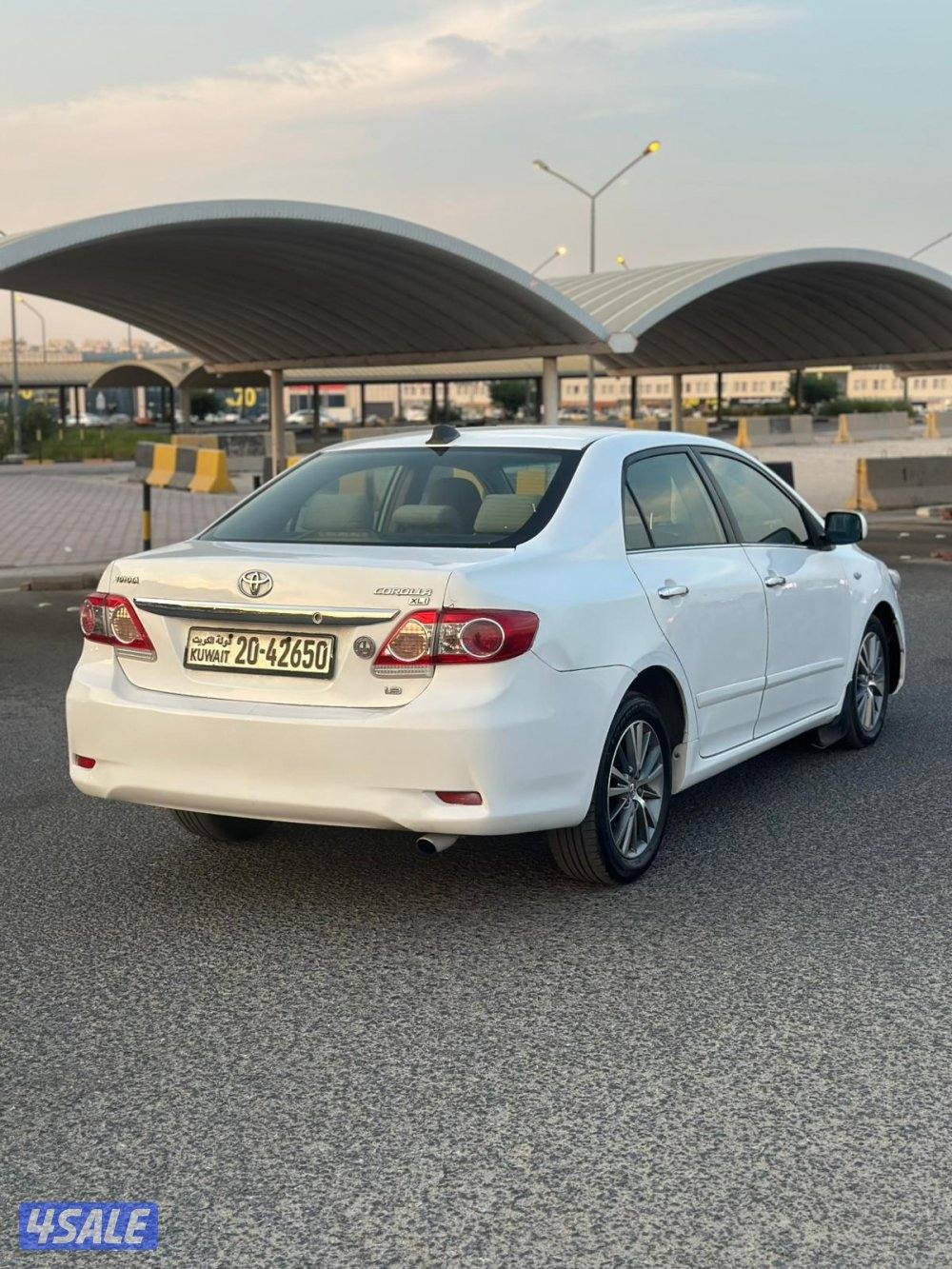للبيع تويوتا كورولا موديل 2013 عداد 2651