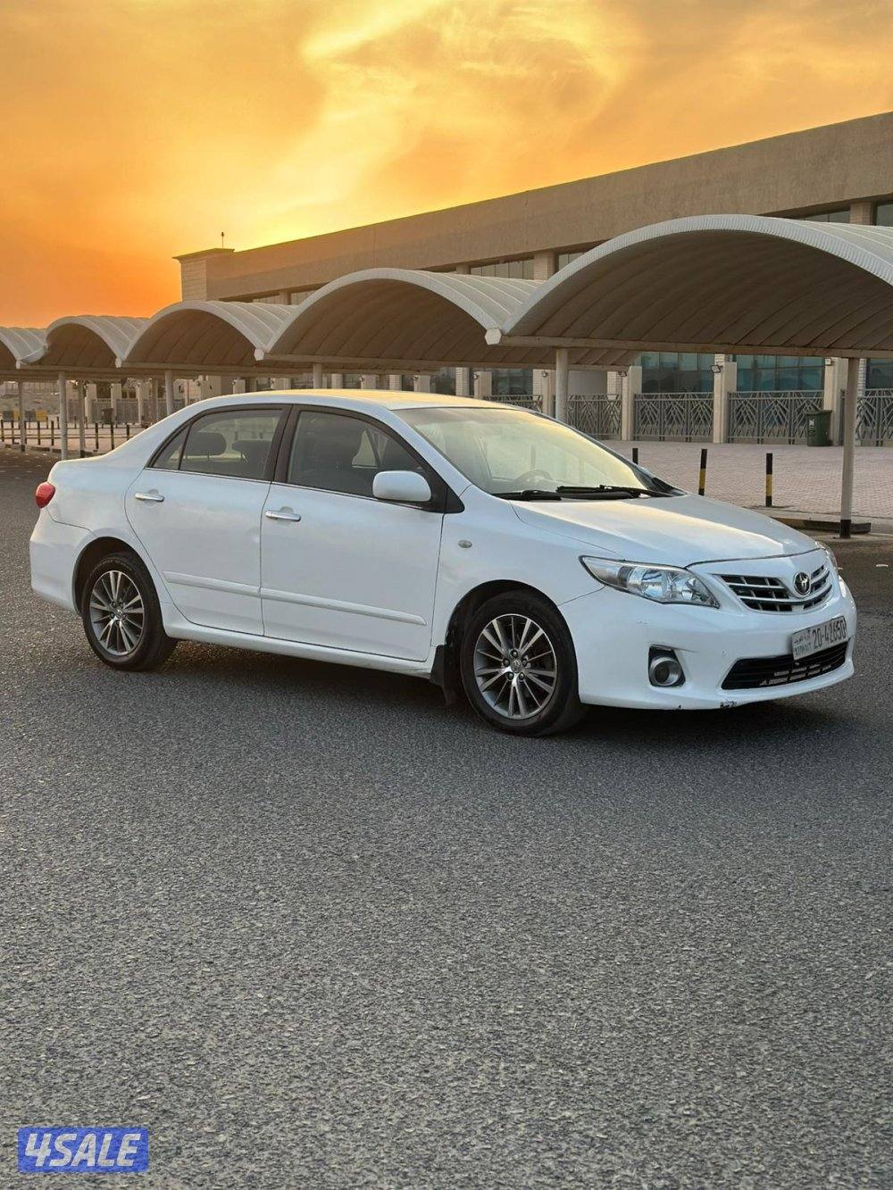 للبيع تويوتا كورولا موديل 2013 عداد 2653