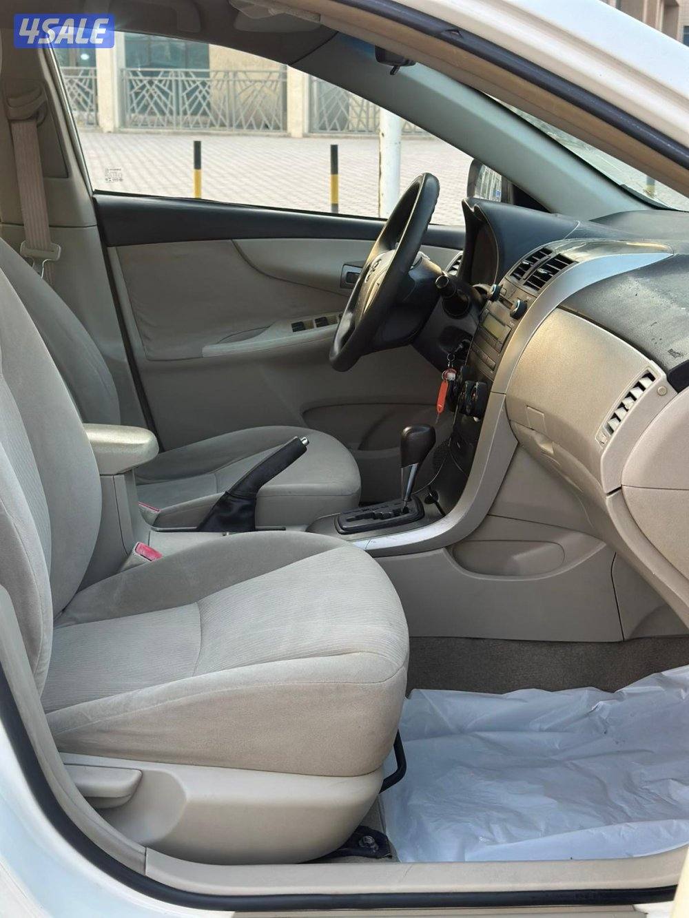 للبيع تويوتا كورولا موديل 2013 عداد 2655