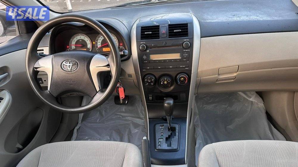 للبيع تويوتا كورولا موديل 2013 عداد 2654