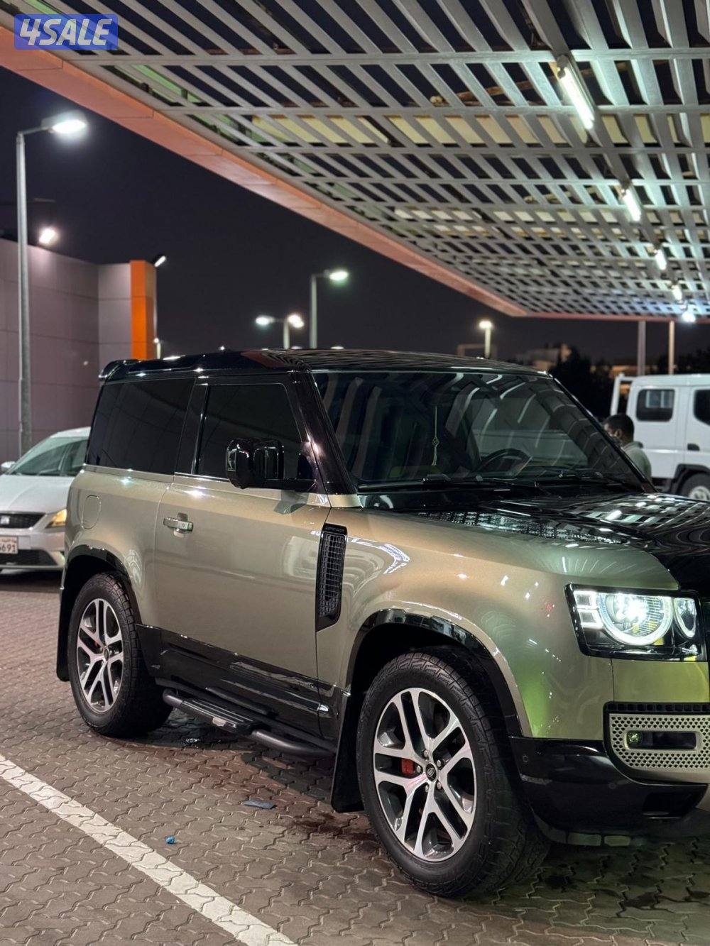 للبيع ديفندر موديل ٢٠٢١6