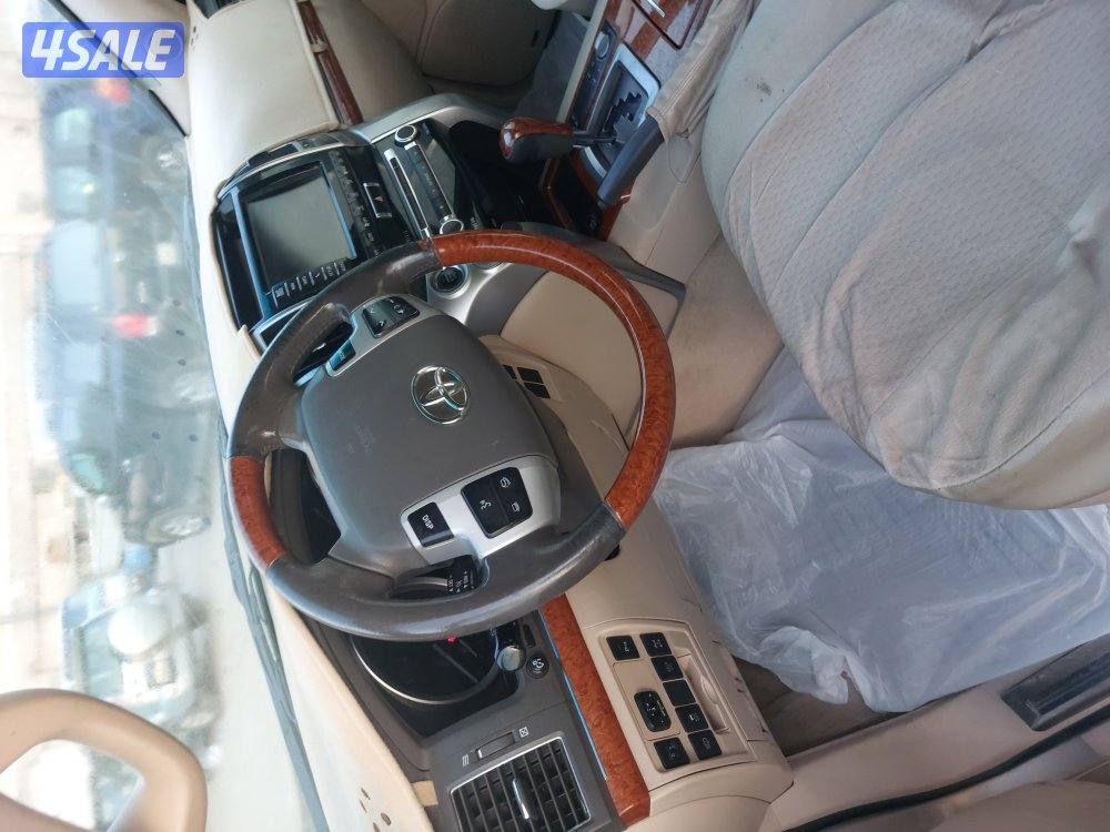 للبيع لاند كروز vxr موديل ٢٠١٣5