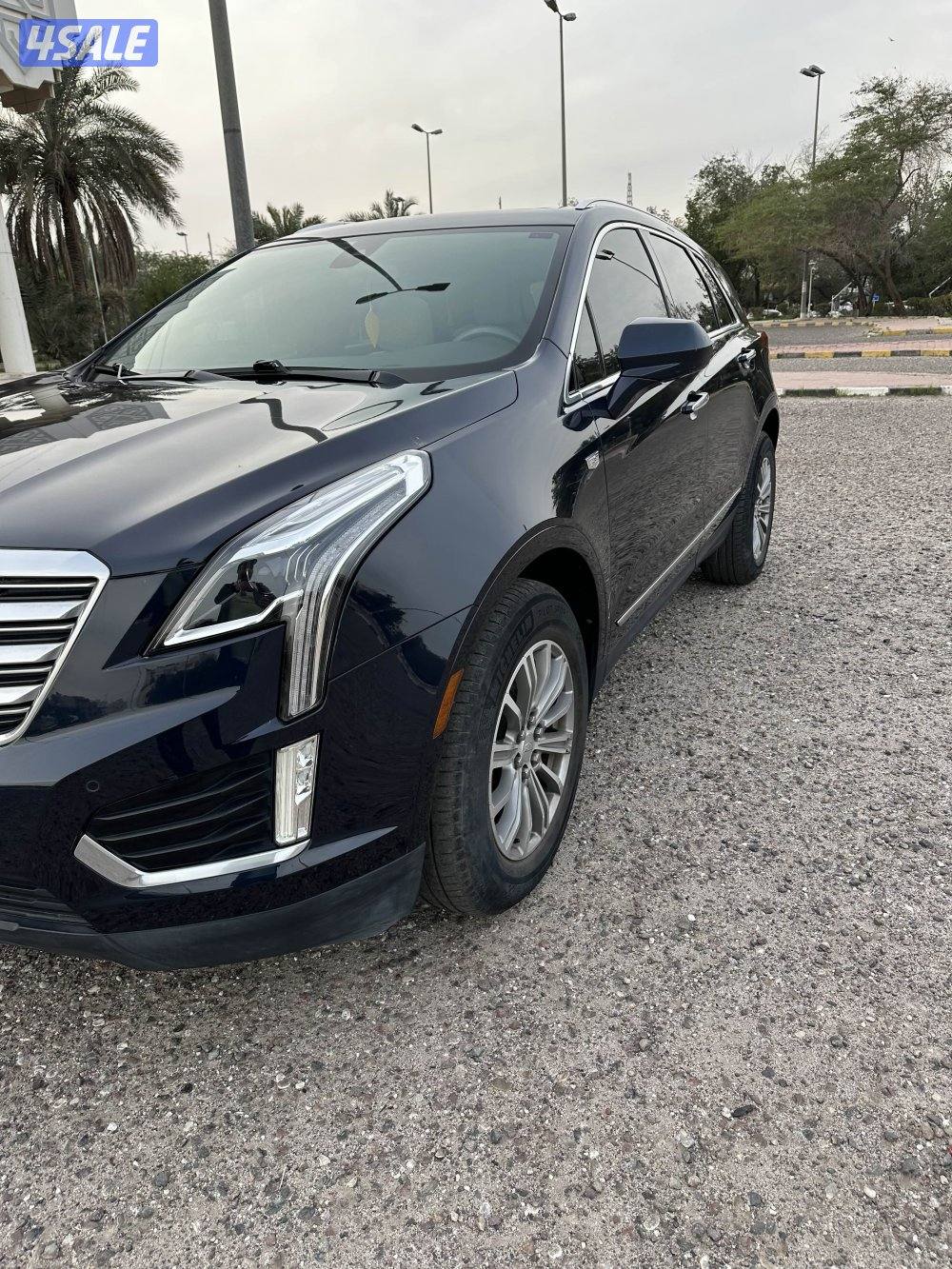 للبيع كاديلاك XT5  مديل 2017 عداد ٧٣ الف كيلو فقط3