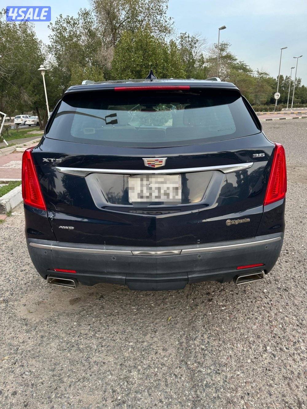للبيع كاديلاك XT5  مديل 2017 عداد ٧٣ الف كيلو فقط15