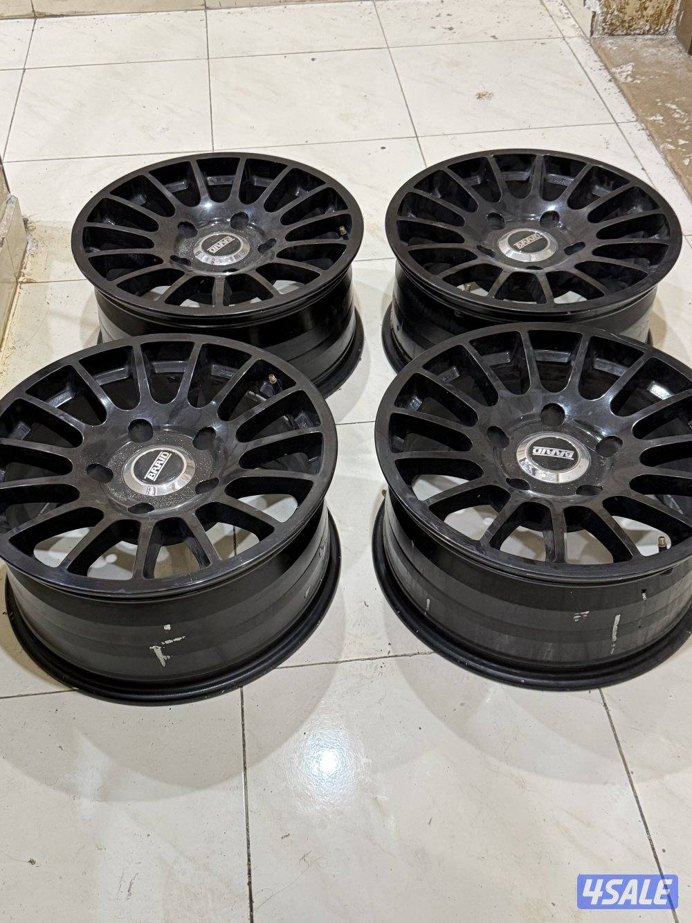 للبيع رنقات برايد نظيفه مع براغيها0