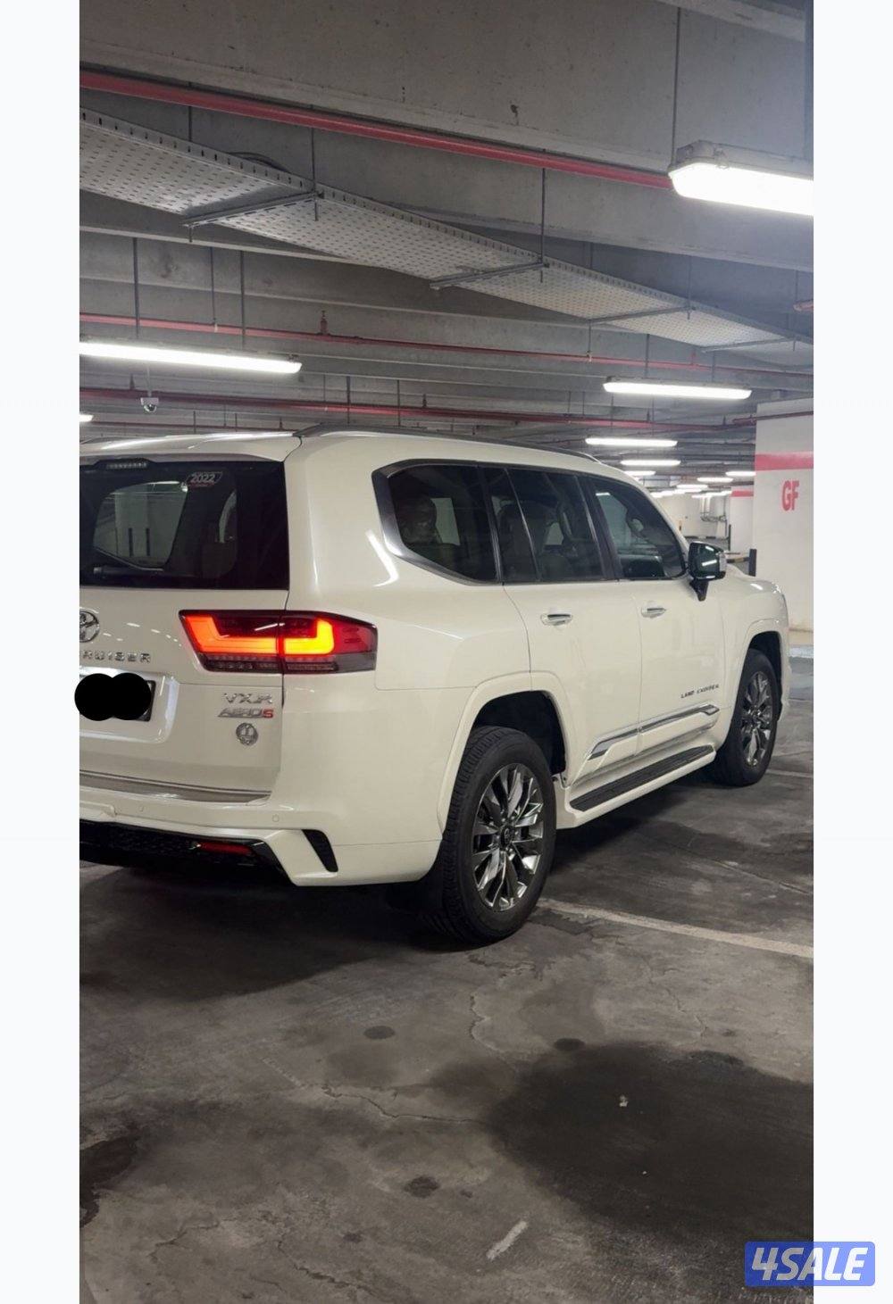 لاند كروزر VXR1