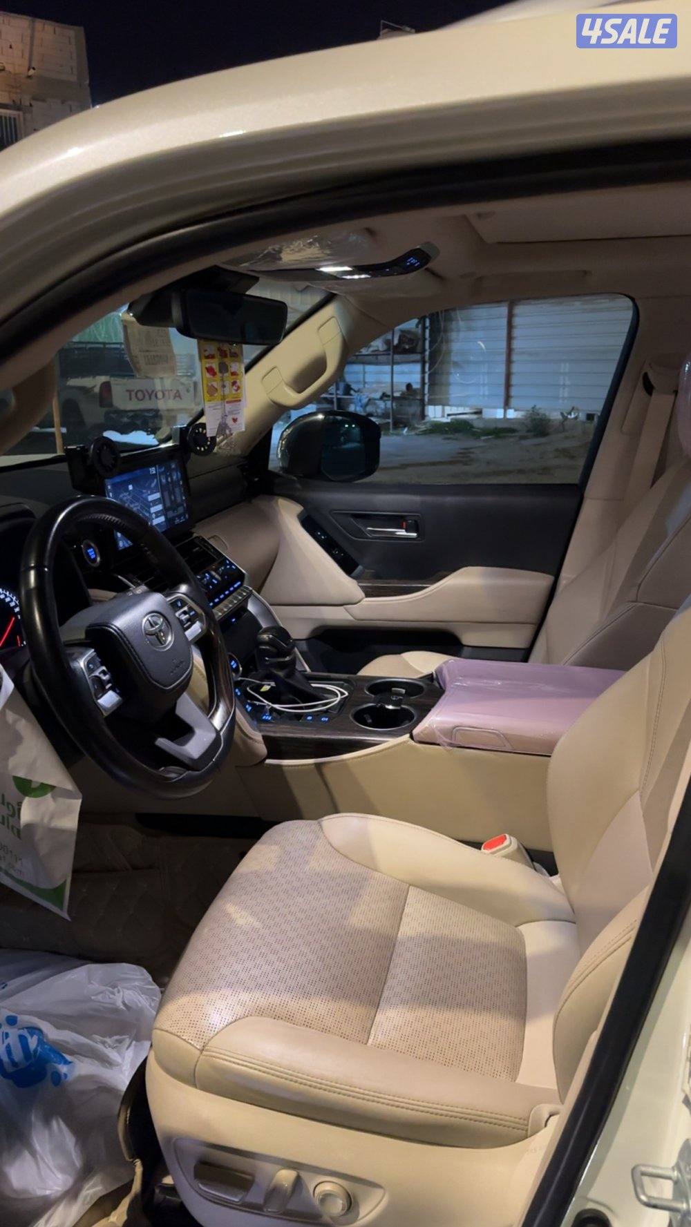 لاند كروزر VXR7