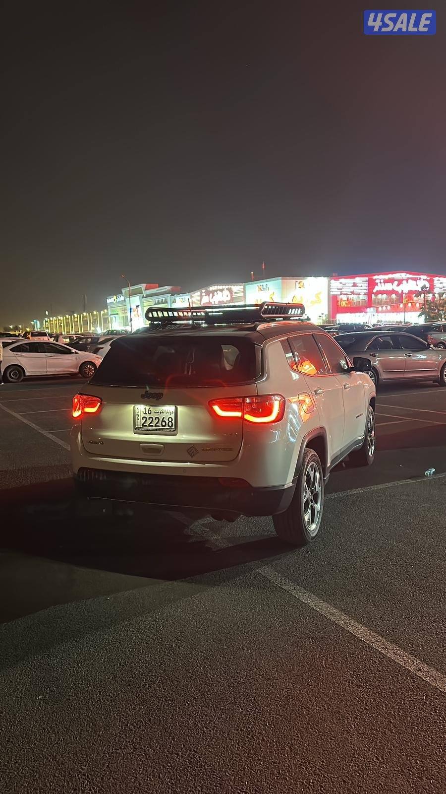 للبيع جيب كومباس موديل 2019 عداد 167  الف1