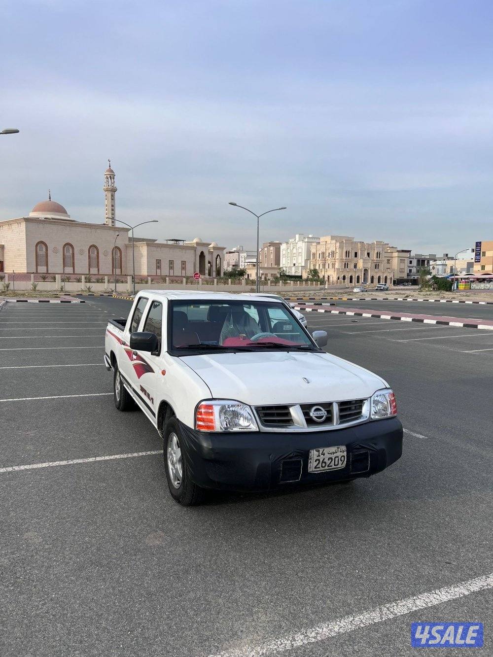 السيارة في حالة جيدة سوبر جي ال0