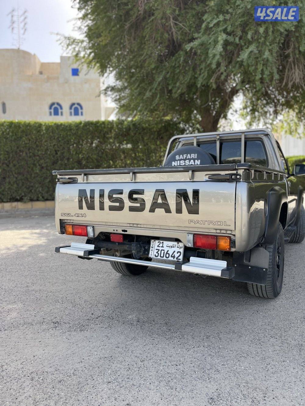 للبيع وانيت نيسان باترول موديل 20178