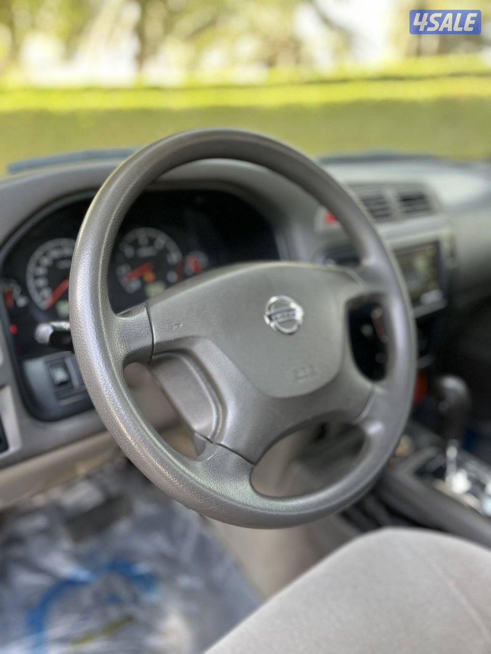 للبيع وانيت نيسان باترول موديل 201713