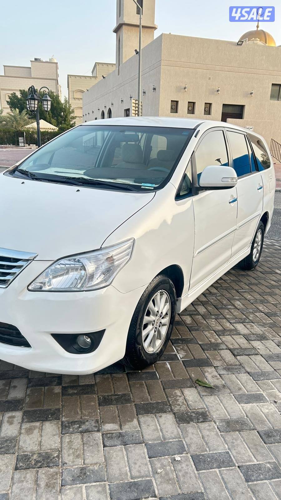 Toyota Innova 2014, fully fresh look like new condition2