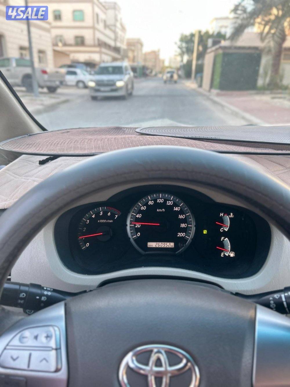 Toyota Innova 2014, fully fresh look like new condition3