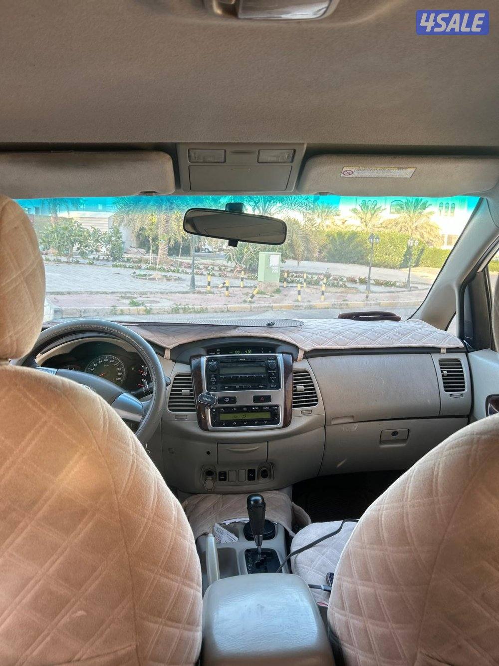 Toyota Innova 2014, fully fresh look like new condition4