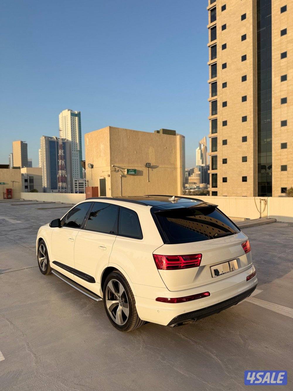 للبيع audi q7  2018 s-line6