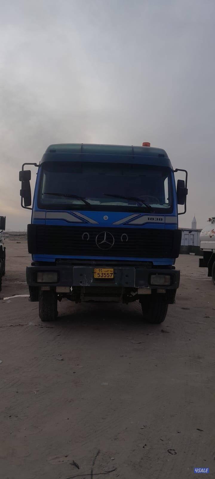 للبيع تنكر ٨ ب ٨1