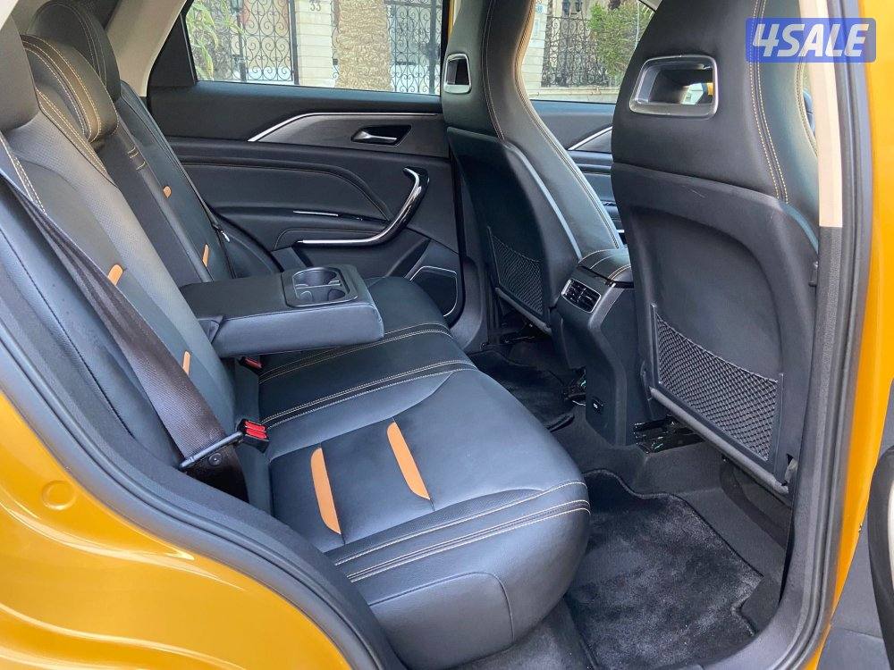 بحاله ممتازه صبغ وكاله عداد 35.000 km صيانه منتظمه الدرجه الاولي12