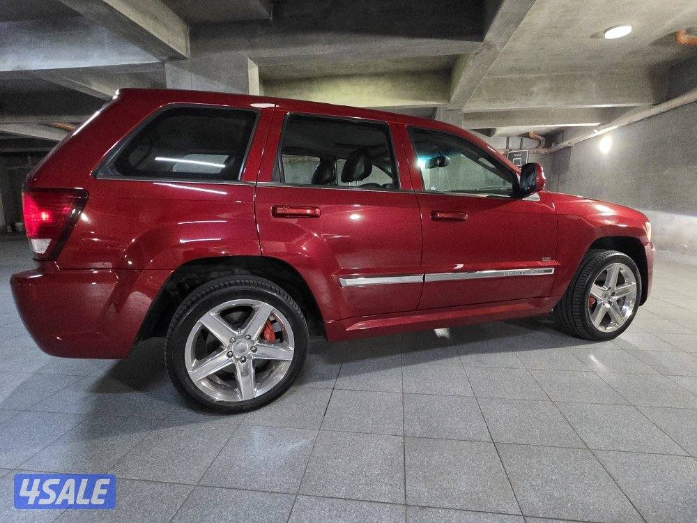 SRT8  6.1L جراند شيروكي3