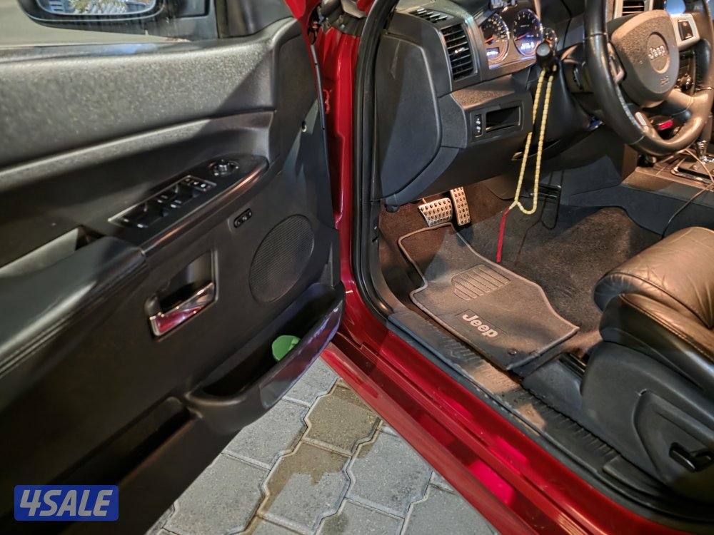 SRT8  6.1L جراند شيروكي7