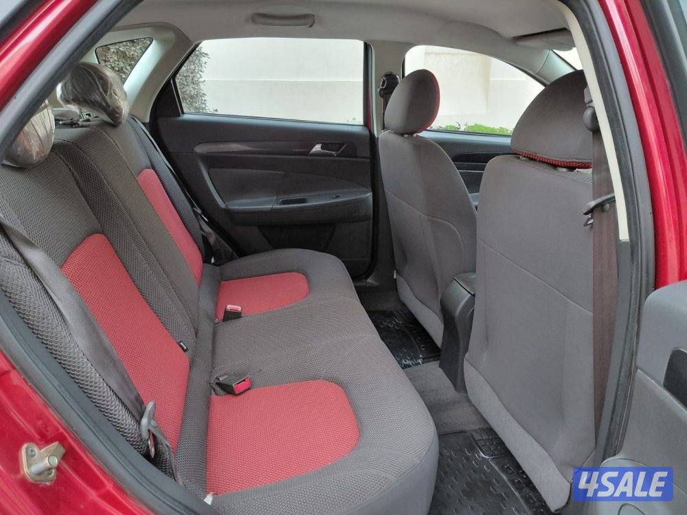 منطقه السره ق2 موديل 2015 عداد 150.000 km نظيفه 4 سلندر8