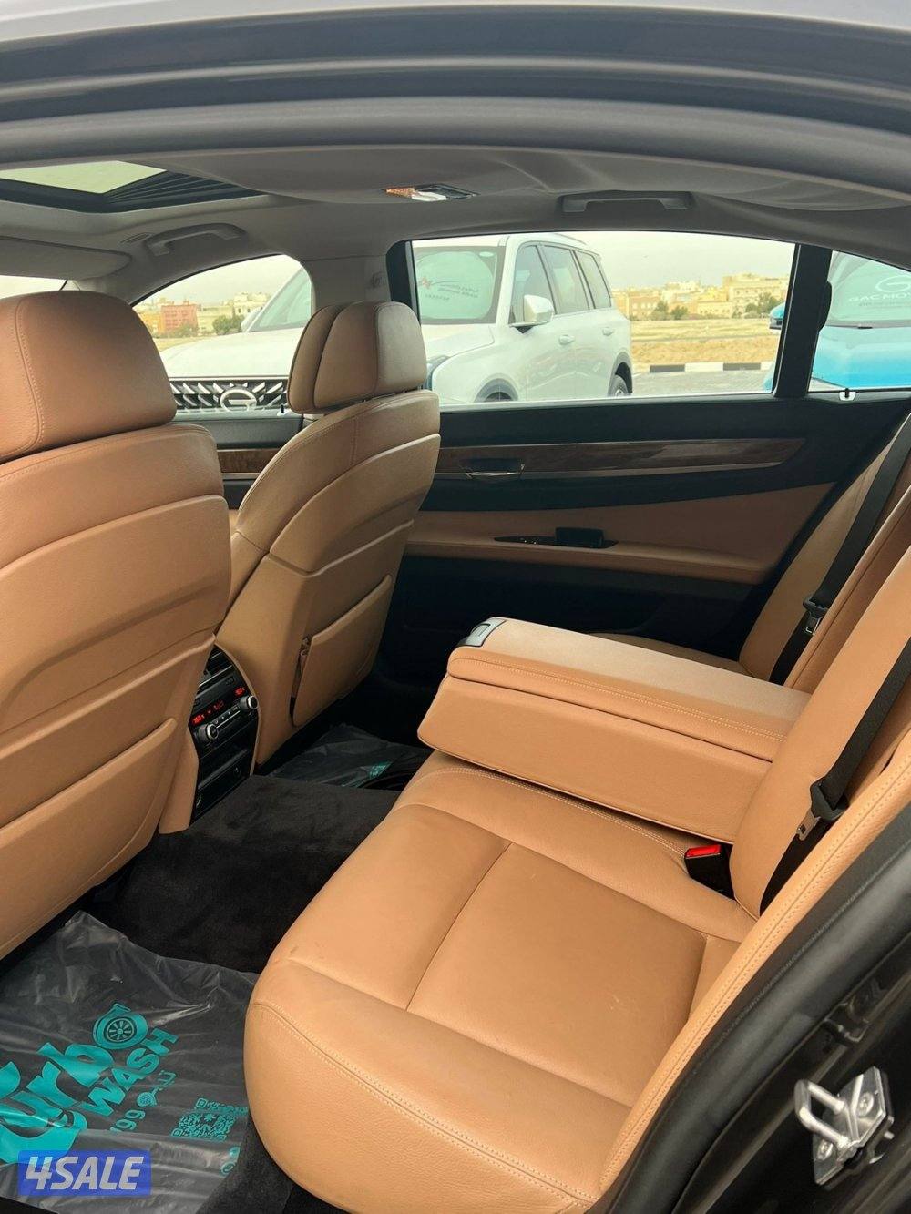 بي ام دبليو 740 ماشي 88 الف صبغ وكاله4