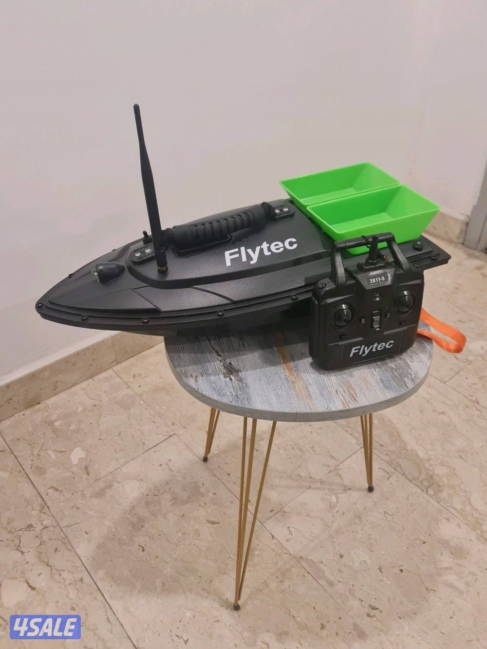 طراد لا سلكي للحداق1