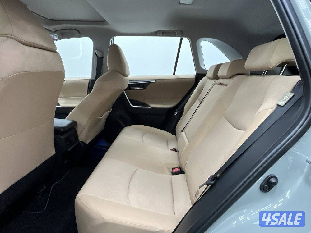 TOYOTA RAV401 25RV2-M_ RAV4 4X2 MED.3