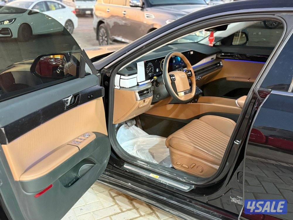 ازيرا هيونداي موديل 2025 أعلى فئة4