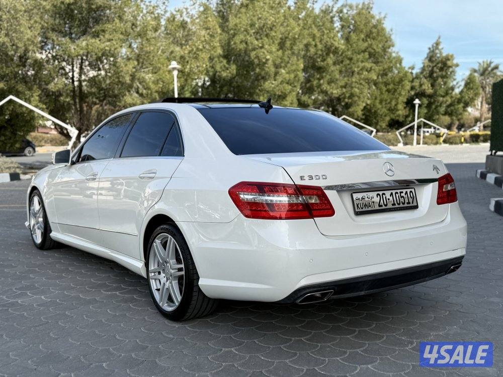 للبيع مرسيدس E3005