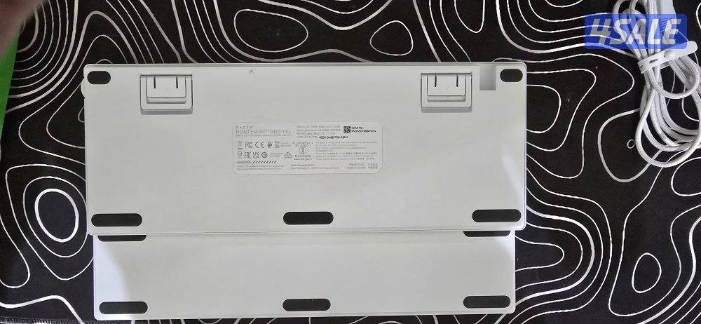 RAZER HUNTSMAN V3 PRO TKL WHITE EDITION2