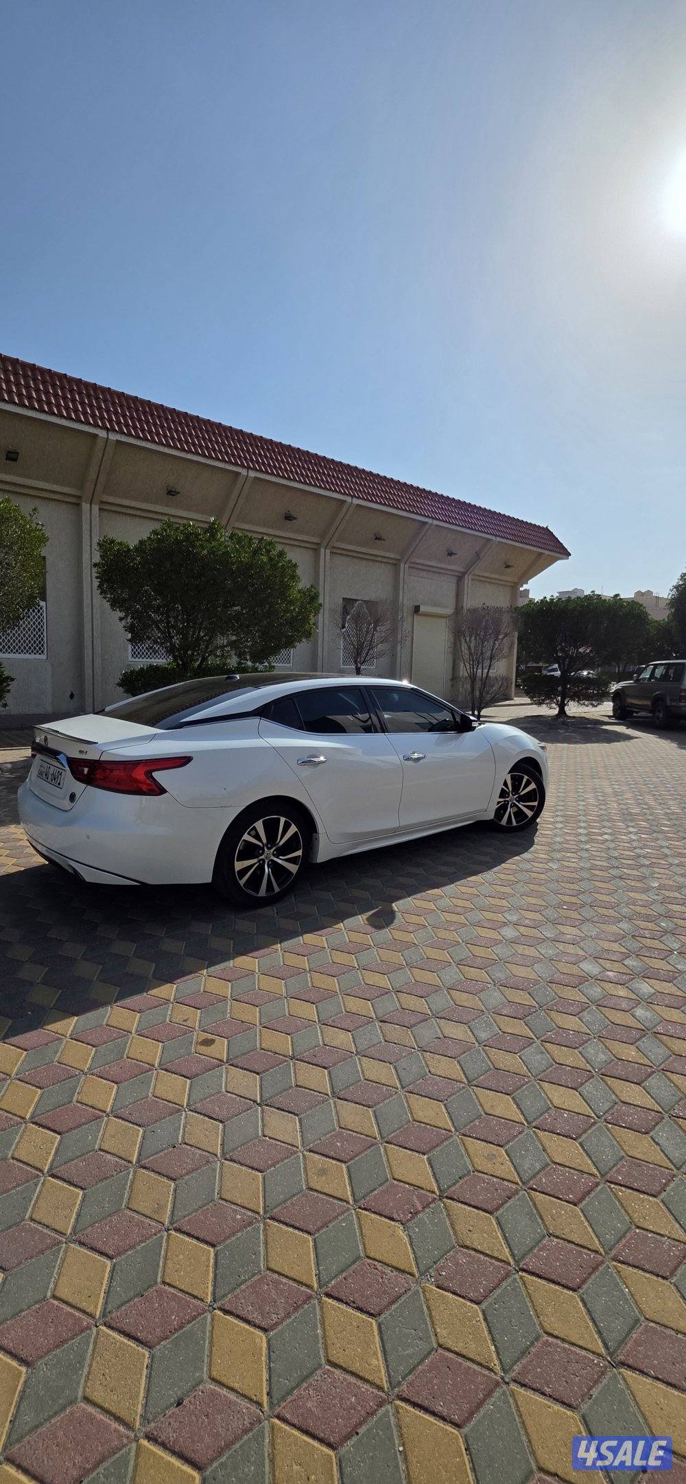 للبيع نيسان ماكسيما صبغ الوكالة4