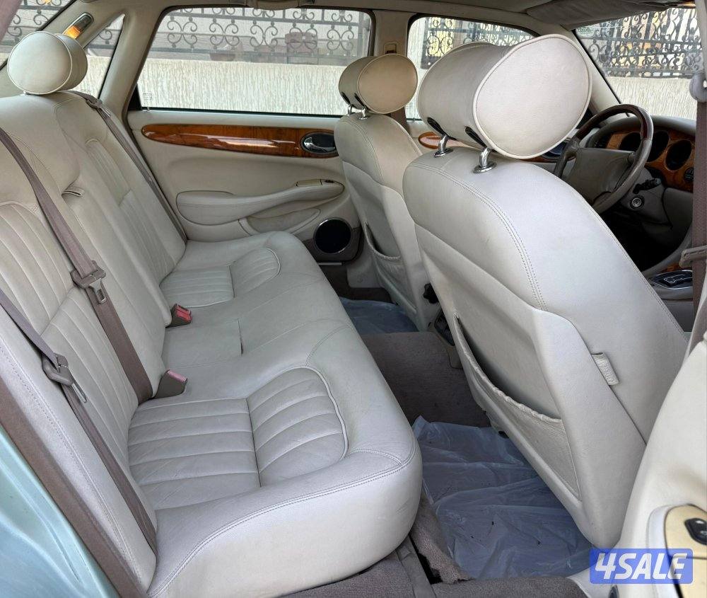 بحالة ممتازة صبغ الوكالة جاكور XJ8 موديل 1998 ماشي 216 مكيف تواير جديد11