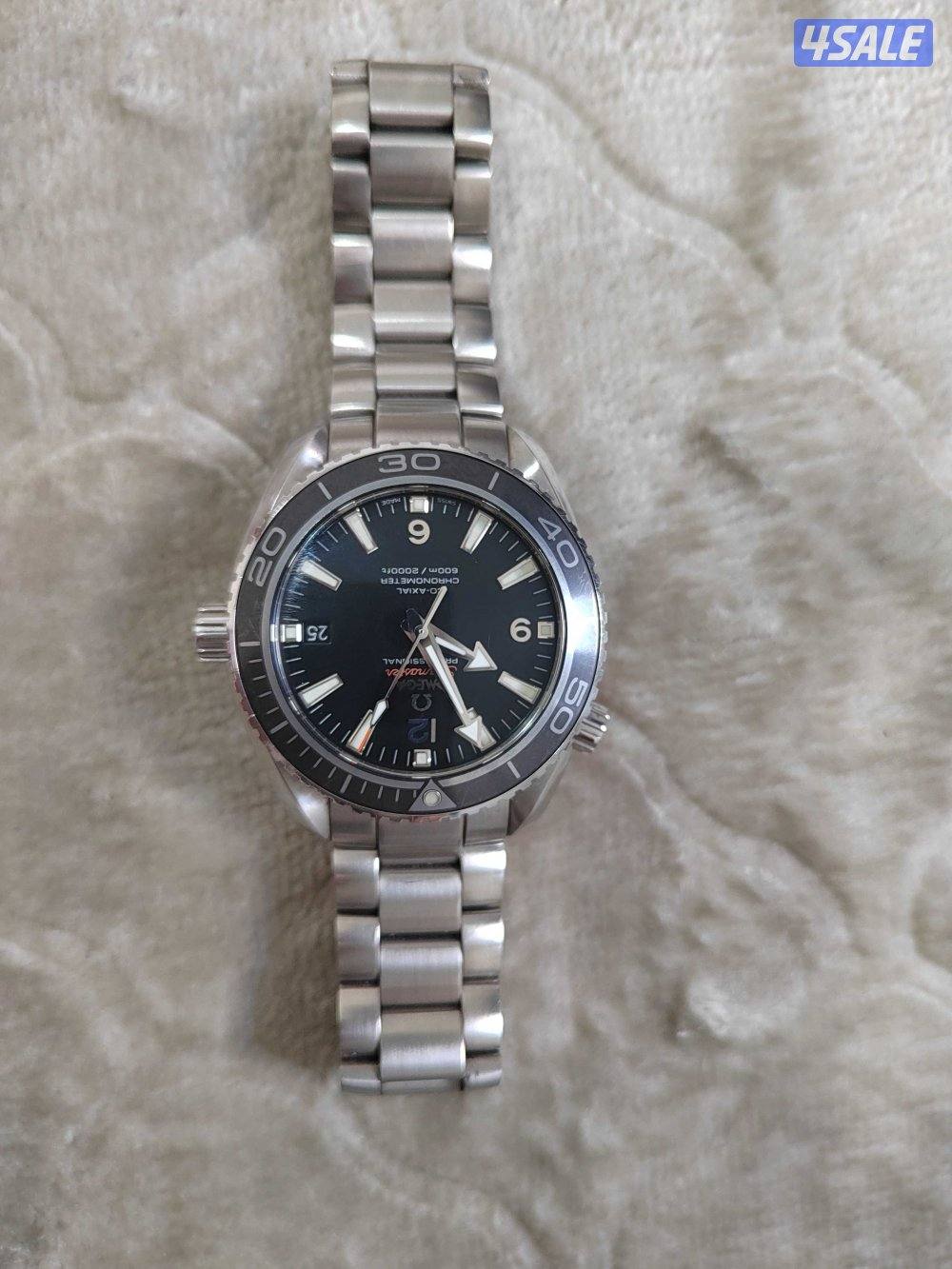 ساعة للبيع0