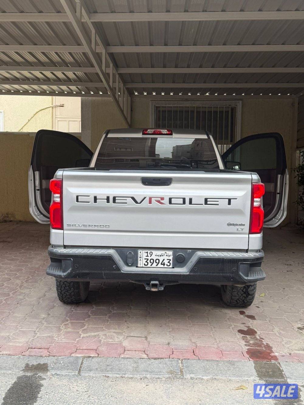 للبيع سلفرادو Z710