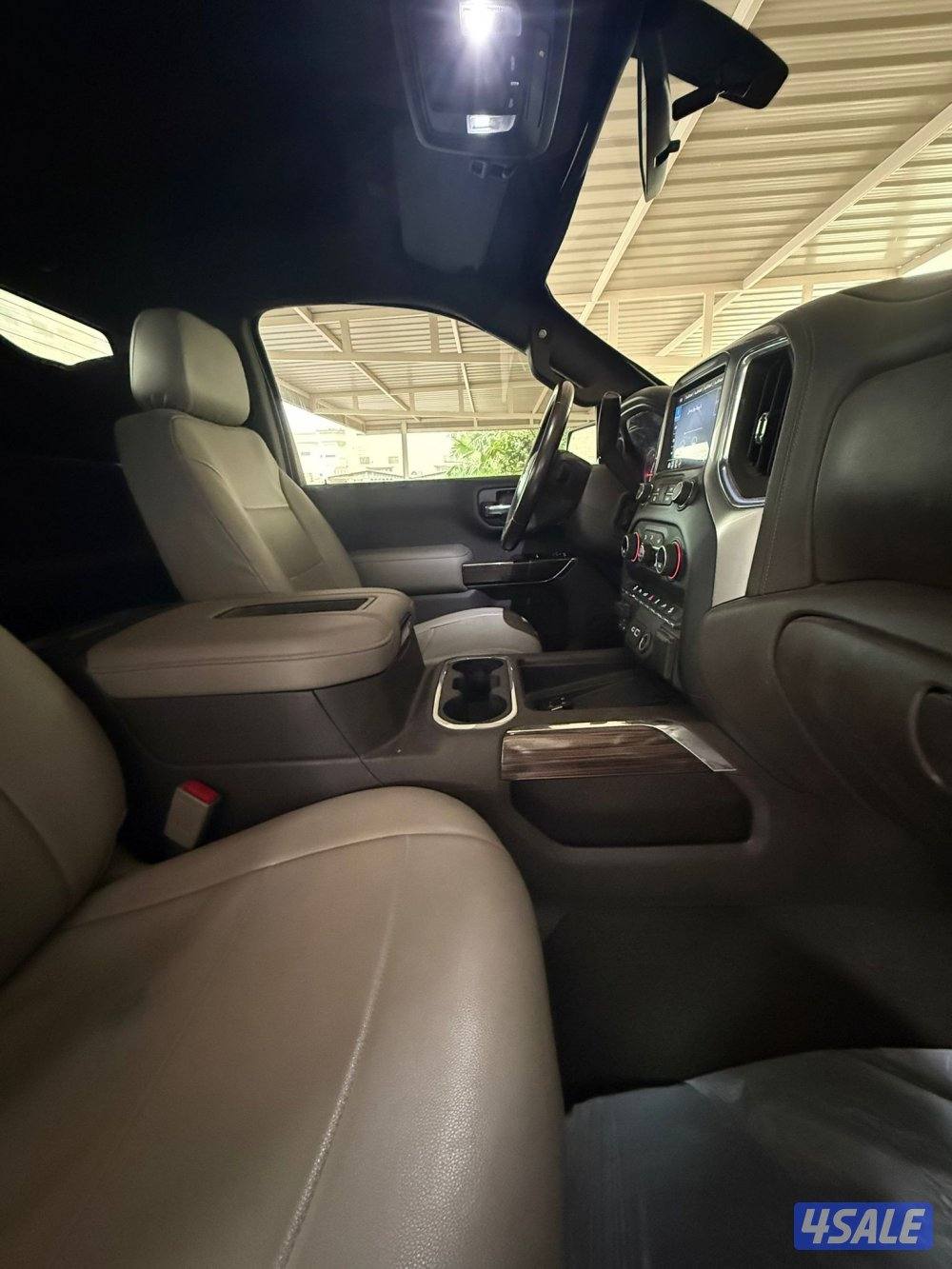 للبيع سلفرادو Z714