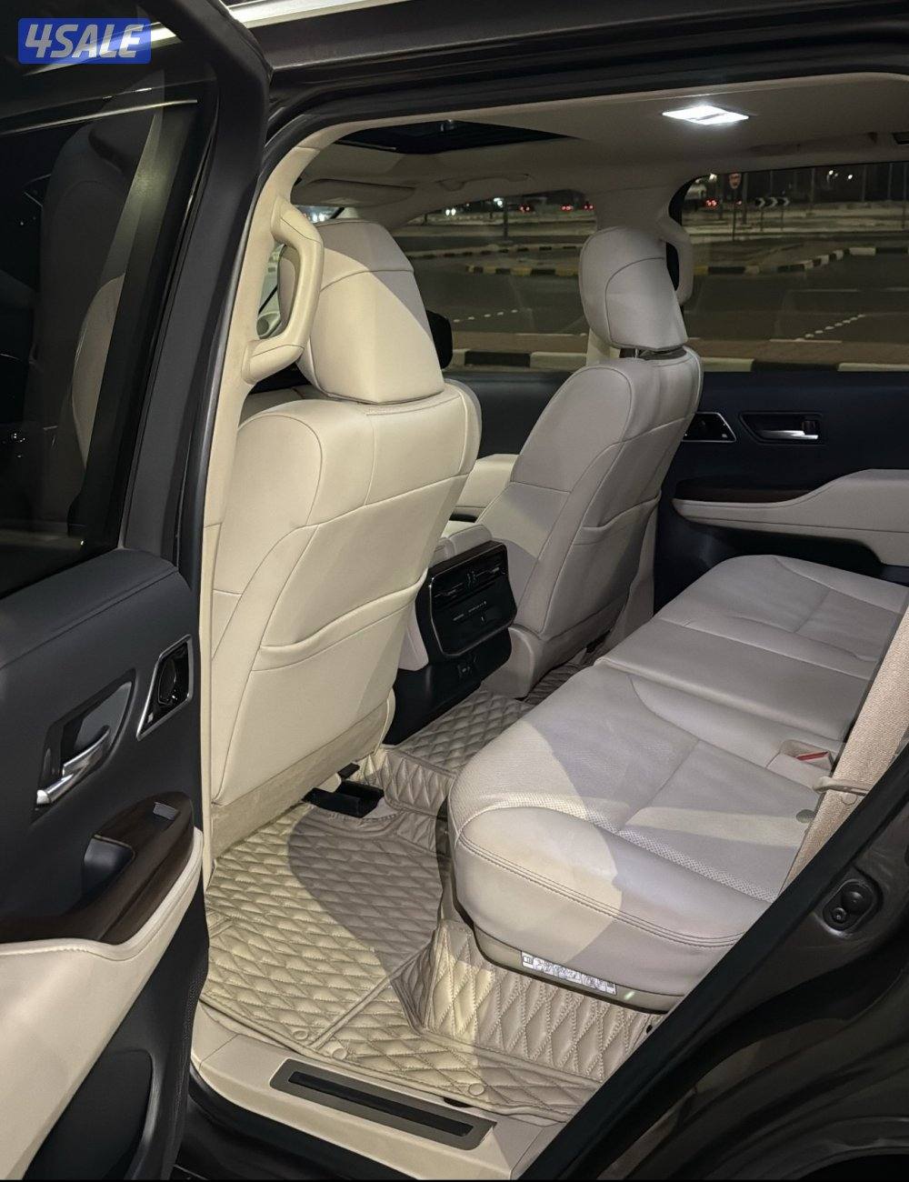 للبيع لاند كروزر موديل 2023 شرط الفحص4