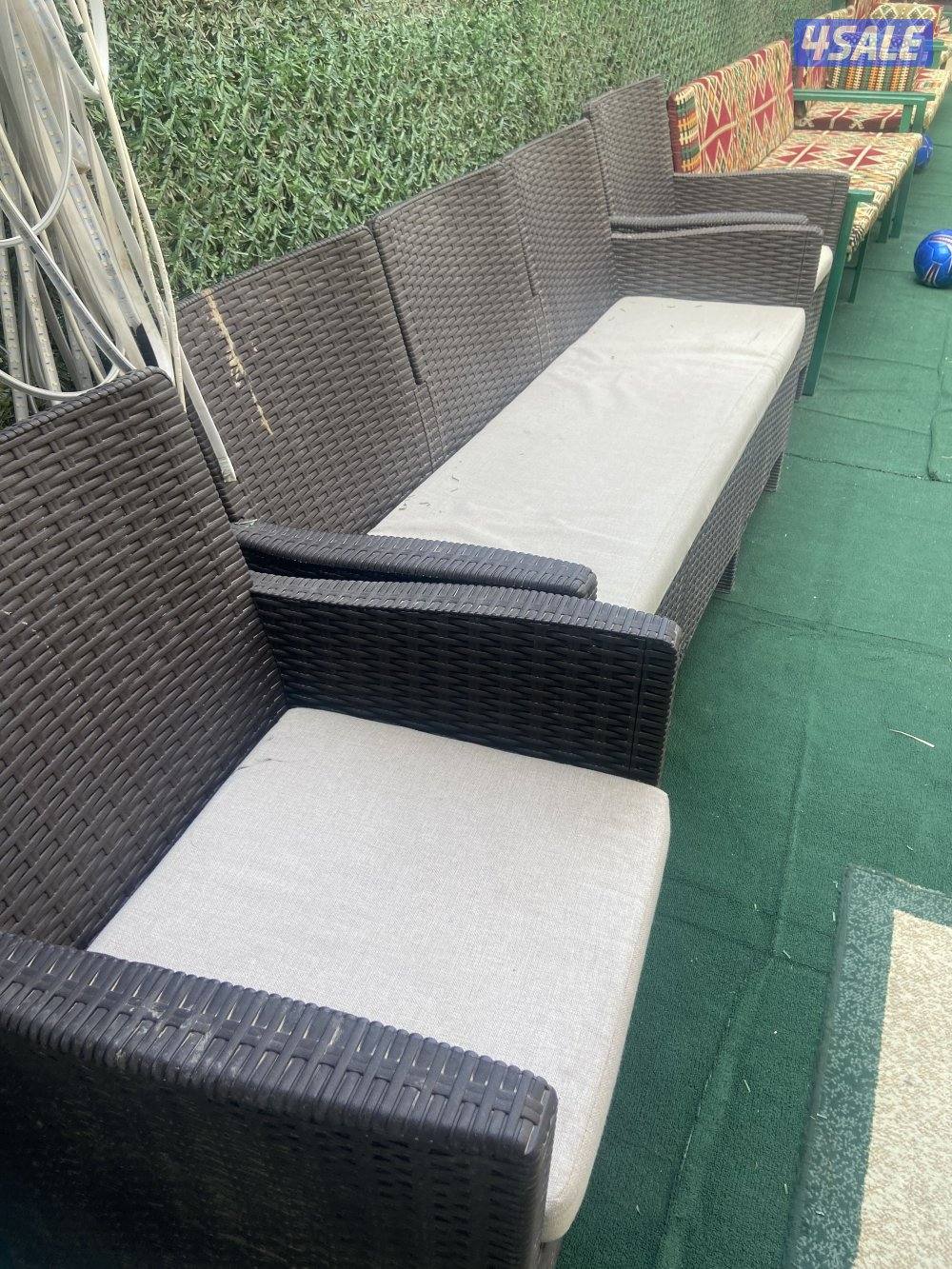 ديرفه وكراسي مع اغراضها  السبب عدم حاجته واستعمال خفيف  30دك تعال شيله0