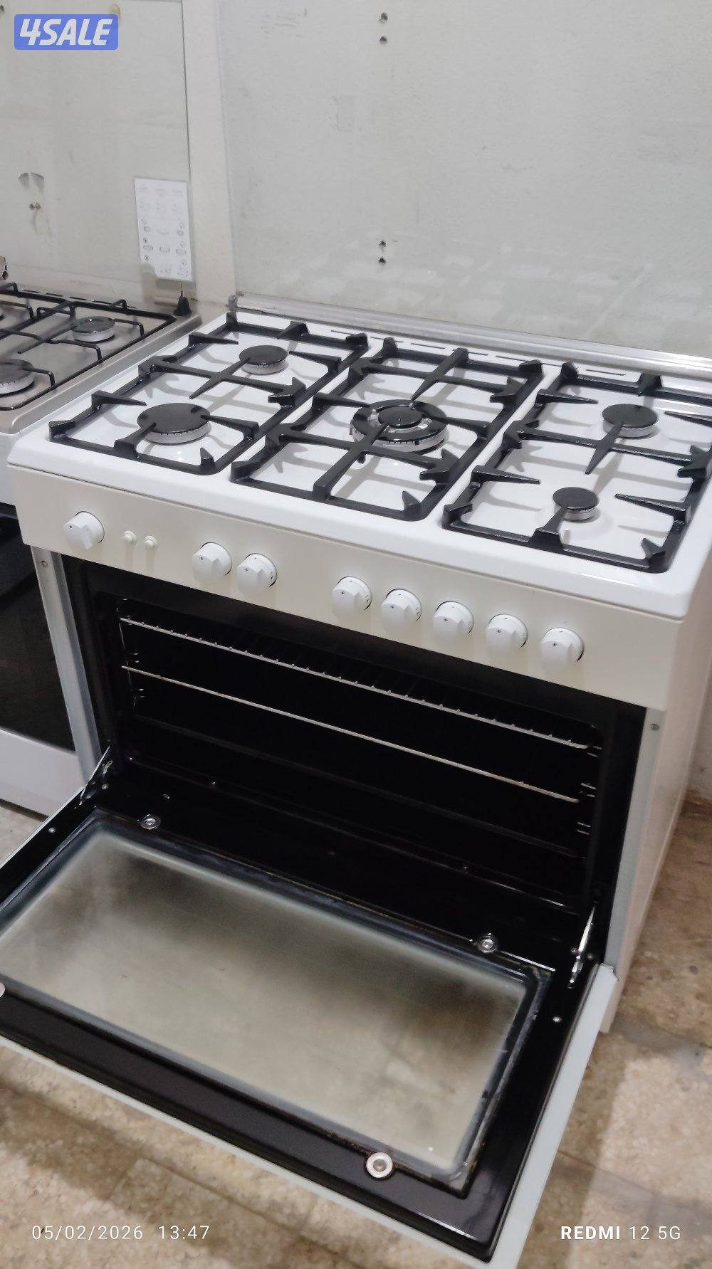 نبيع ثلاجات وطباخات وفريزرات بحاله ممتازه10