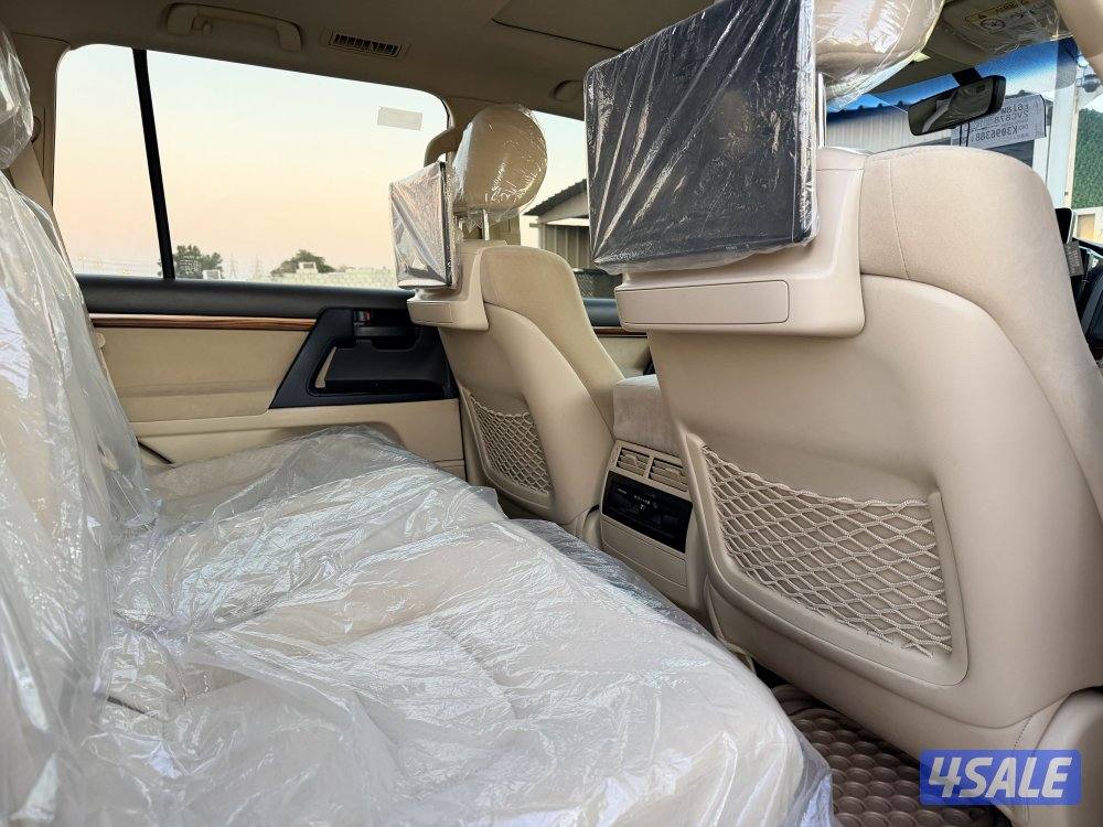 لاند كروزر بحاله نادره8