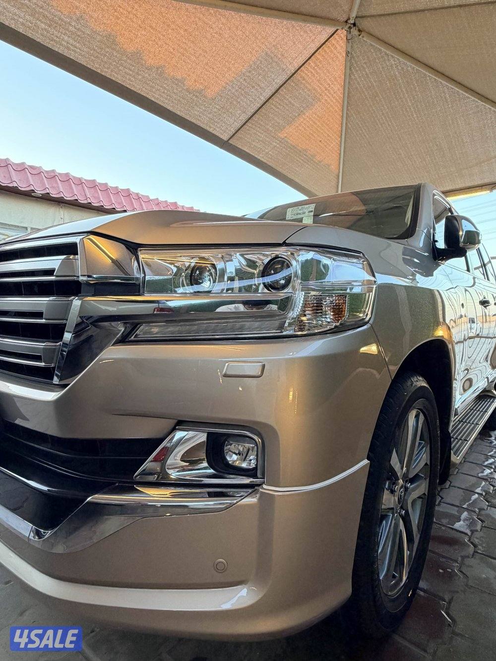 لاند كروزر بحاله نادره10