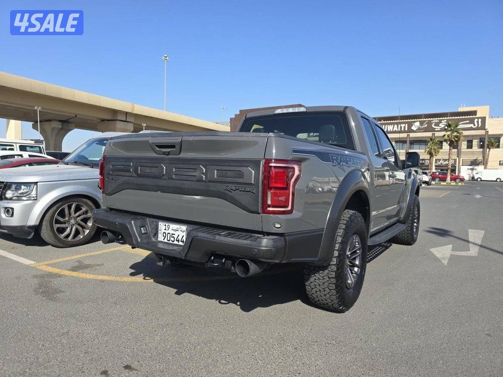 وانيت فورد رابتر 2020 بحاله الوكاله عداد 113 الف0