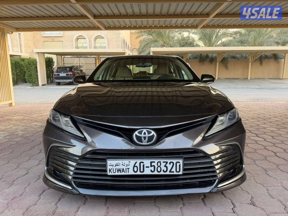 كامري GLE الساير 2022 بحاله الوكاله عداد 138 الف1