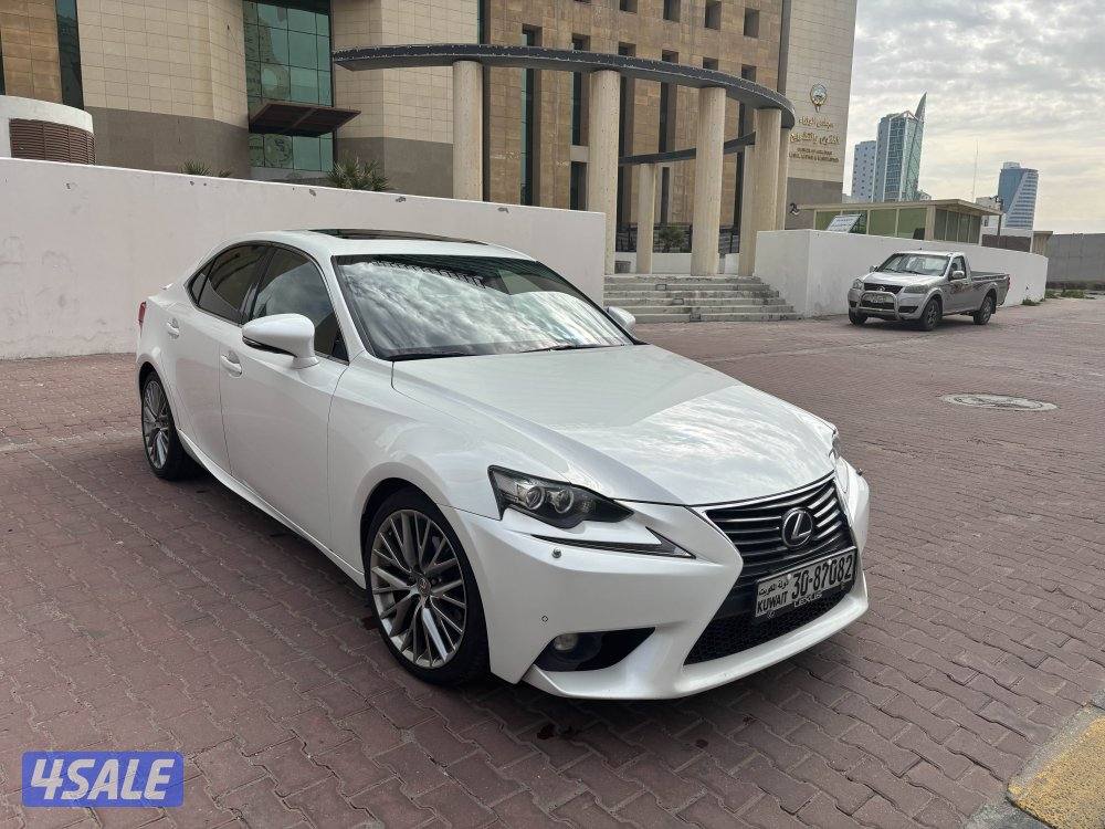 للبيع لكزز is250 فل اوبشن بحاله ممتازه سرفس وكاله بحاله طيبه1