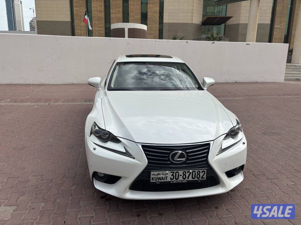 للبيع لكزز is250 فل اوبشن بحاله ممتازه سرفس وكاله بحاله طيبه4