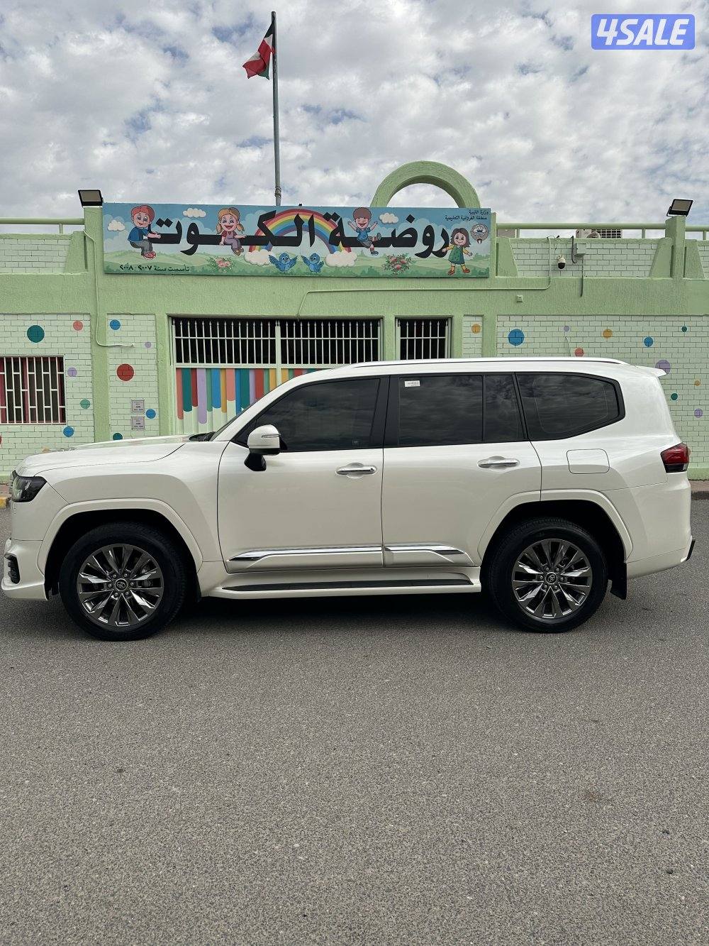 لاندكروزر GXR aeroS twin turbo موديل 20231