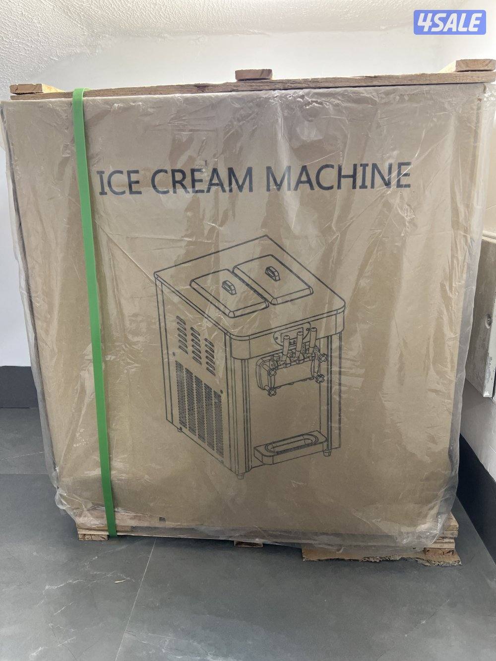 للبيع مكينة ايس كريم جديدة بالكرتون ٣ نكهات عدد ٢ كمبريسور2