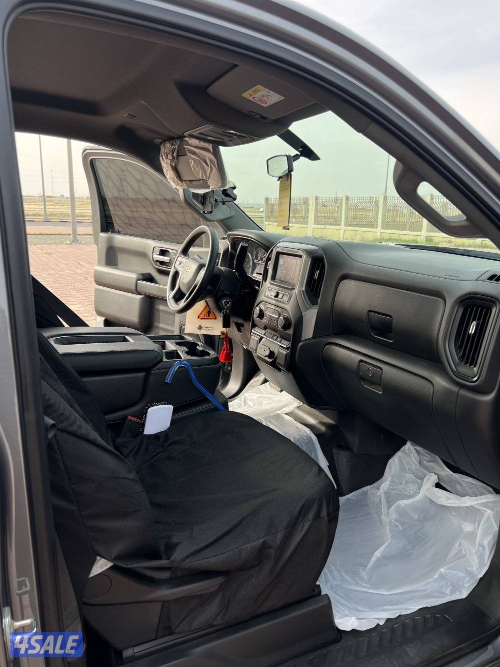 للبيع سلفرادو 20215